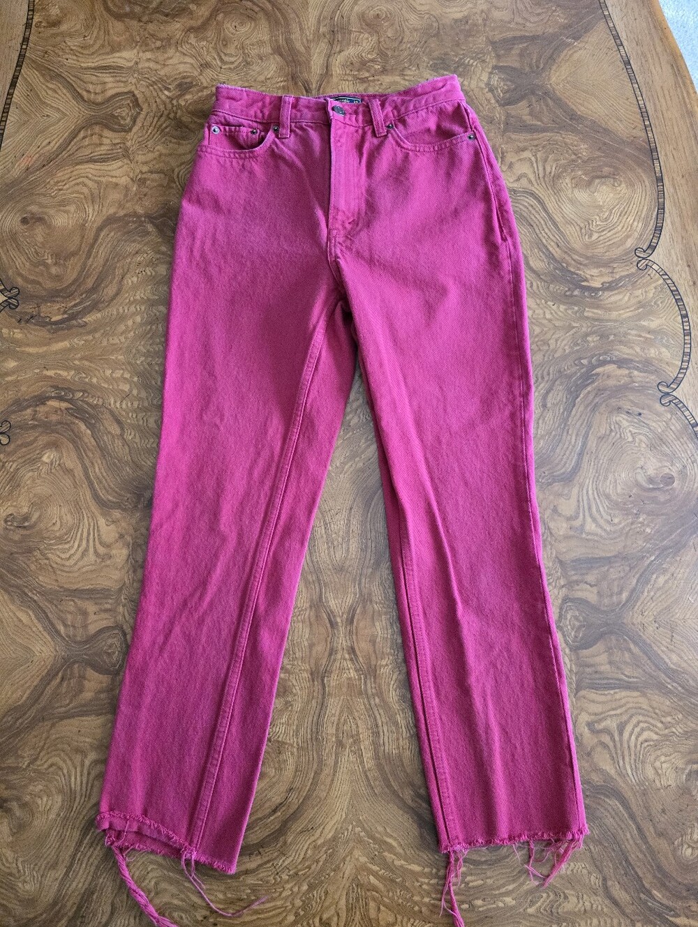 Abercrombie & Fitch Bright Red Mom Jeans Womens size 24/00 Short